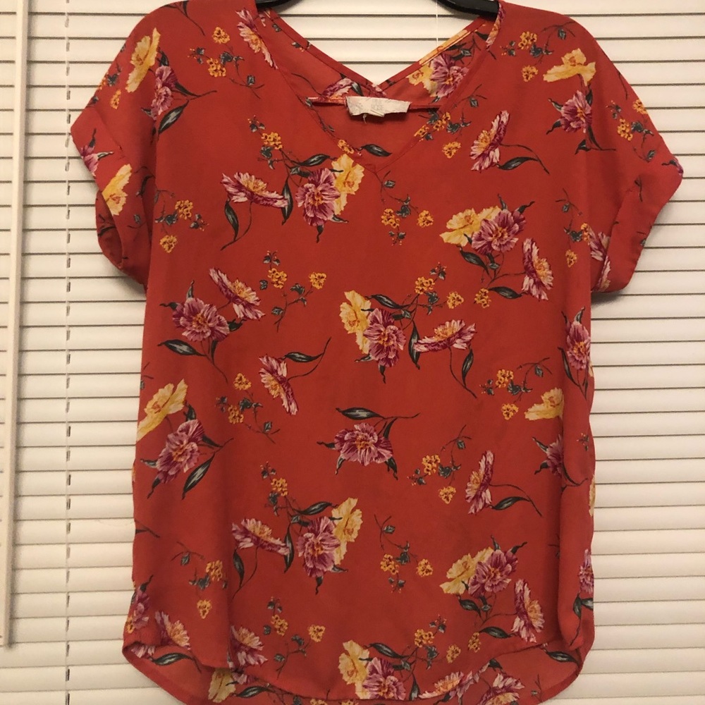 floral shirt